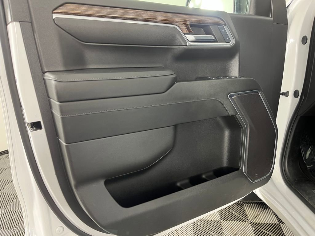 Used 2024 GMC Sierra 1500 SLE w/ X31 Off-Road Package image 10