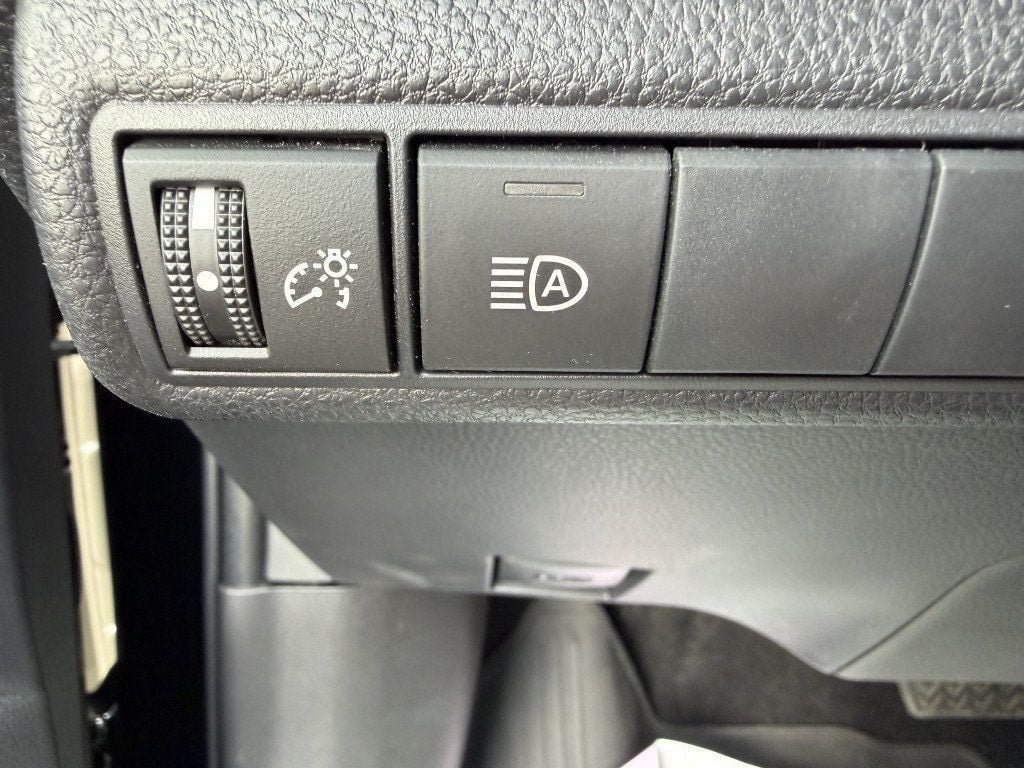 Used 2025 Toyota Corolla XSE FWD image 16