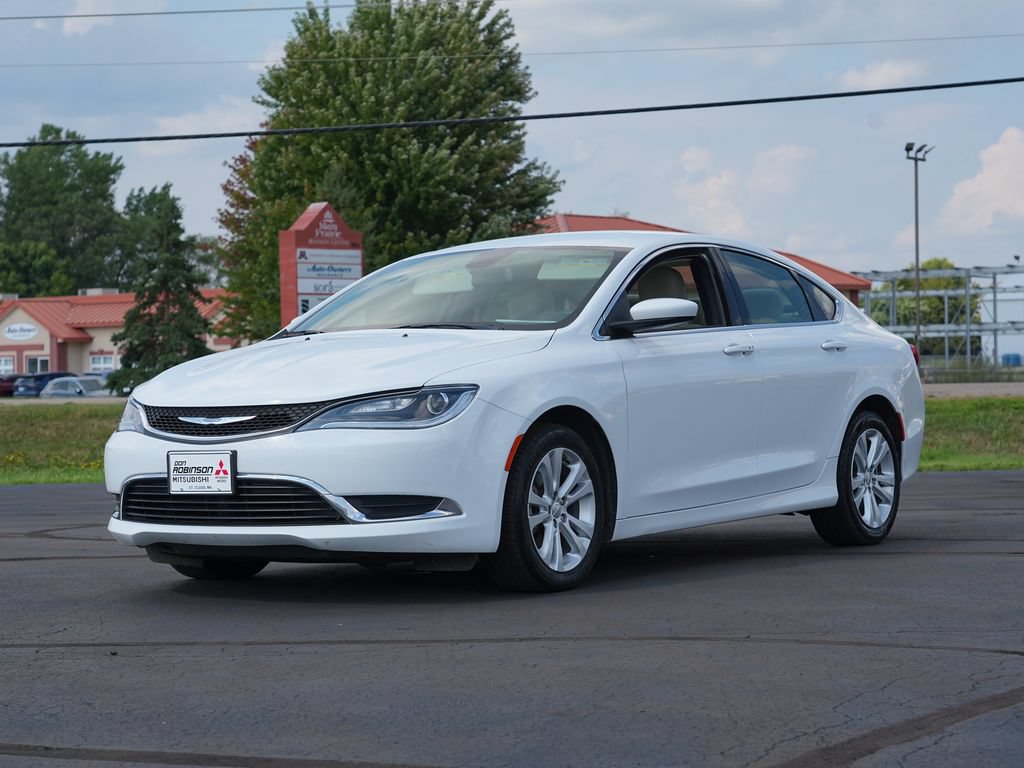 Used 2016 Chrysler 200 Limited w/ Travel & Safety Group FWD image 7