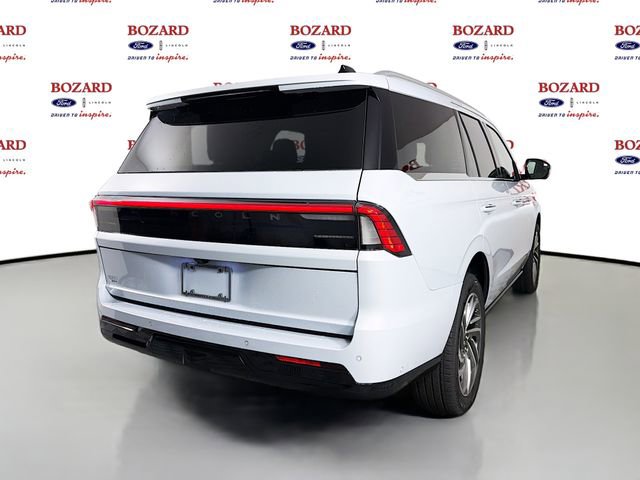New 2025 Lincoln Navigator Reserve image 7