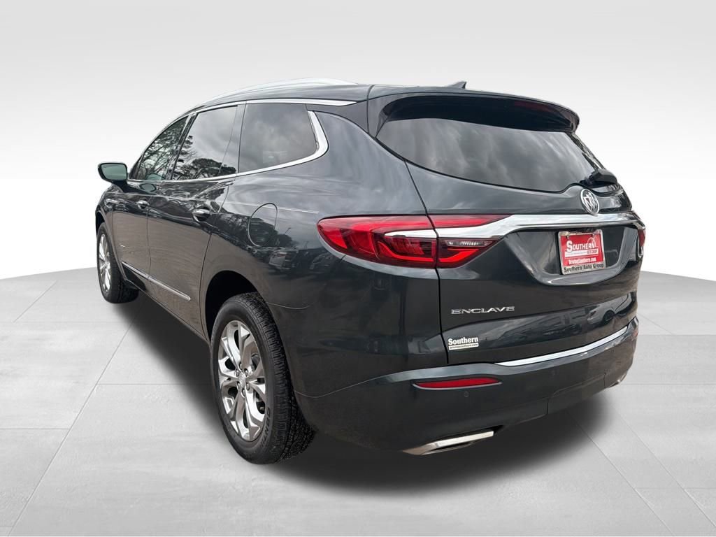 Used 2021 Buick Enclave Avenir w/ Avenir Technology Package image 3