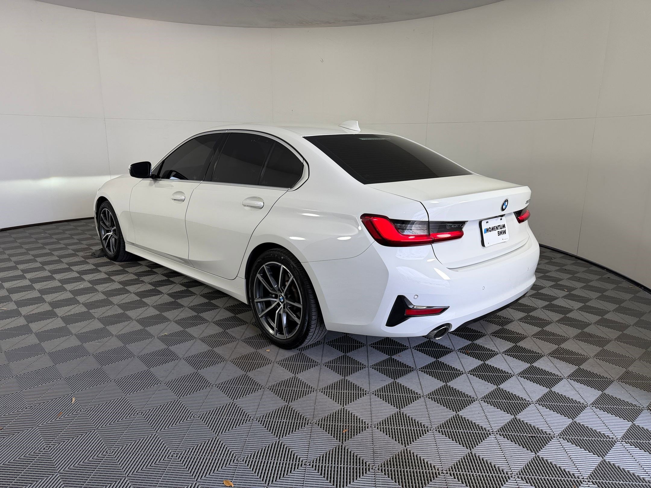 Used 2020 BMW 330i Sedan RWD image 3