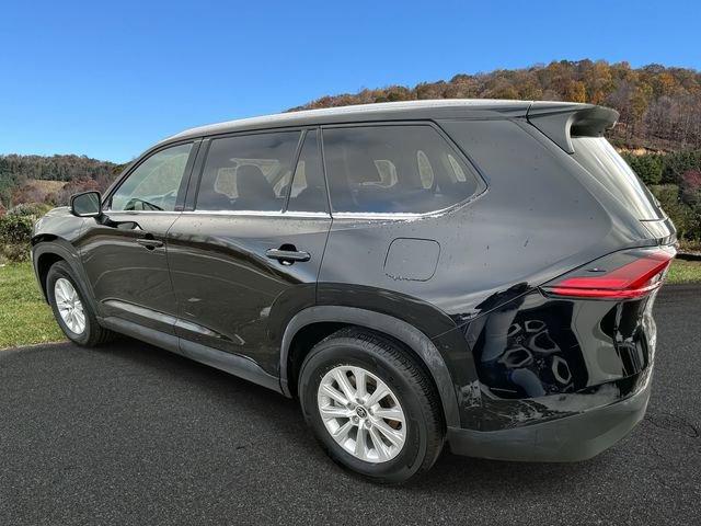 Used 2025 Toyota Grand Highlander AWD image 5