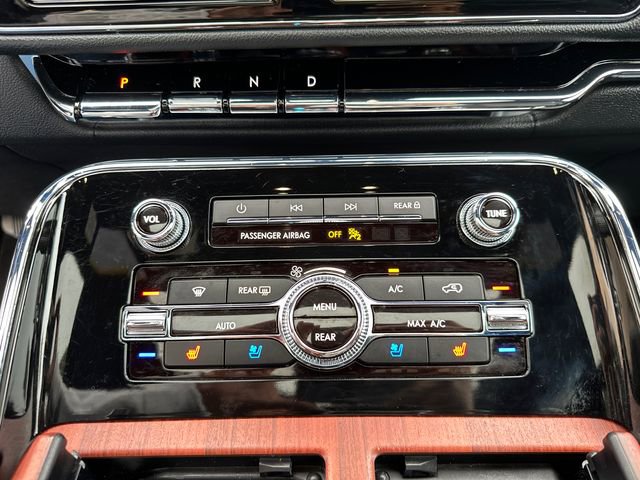 Used 2024 Lincoln Navigator Reserve image 36