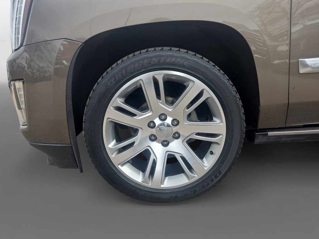 Used 2016 Cadillac Escalade Premium image 16