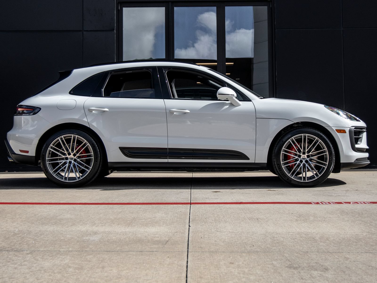 New 2026 Porsche Macan S AWD/4WD image 12