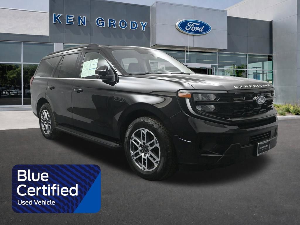 Certified 2025 Ford Expedition Active image 1