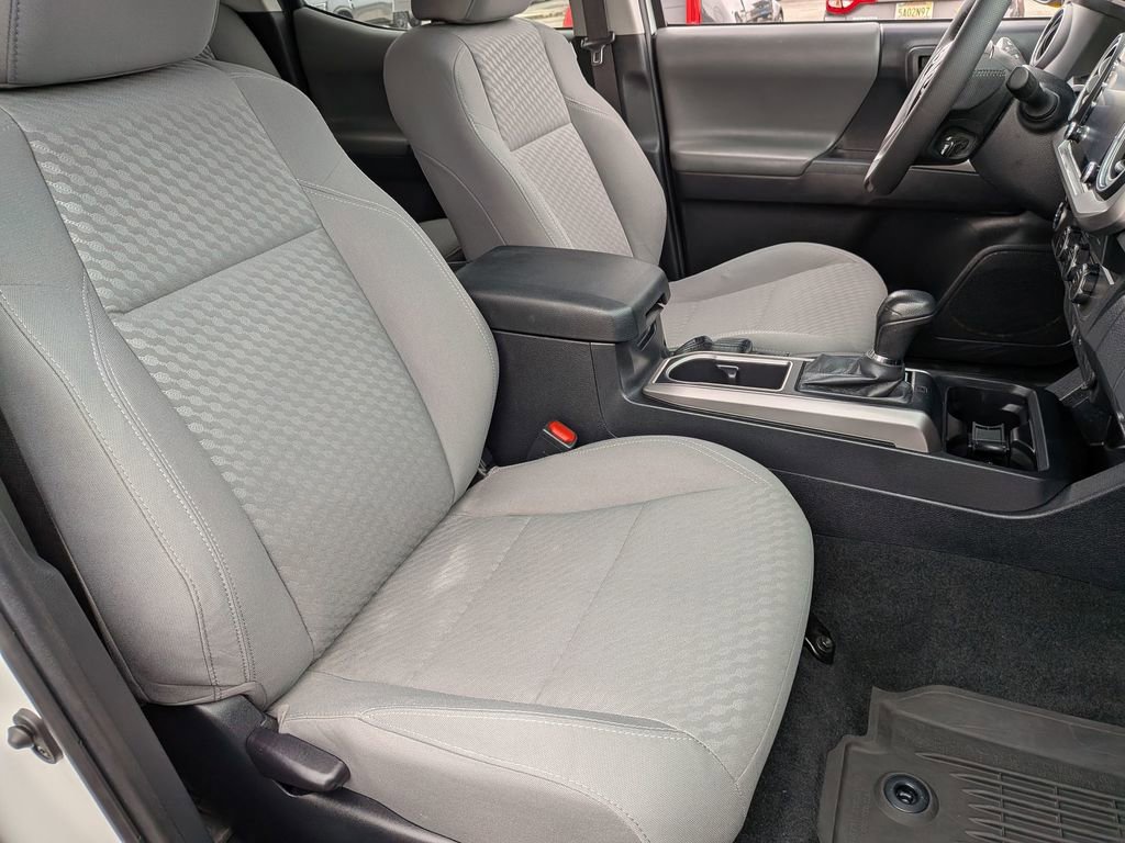 Used 2023 Toyota Tacoma SR5 RWD image 27