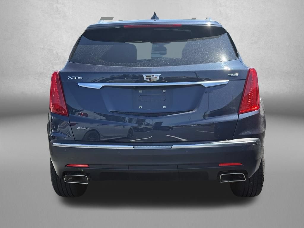 Used 2019 Cadillac XT5 AWD image 4