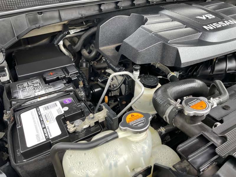 Used 2018 Nissan Titan SV w/ SV Convenience Package image 40