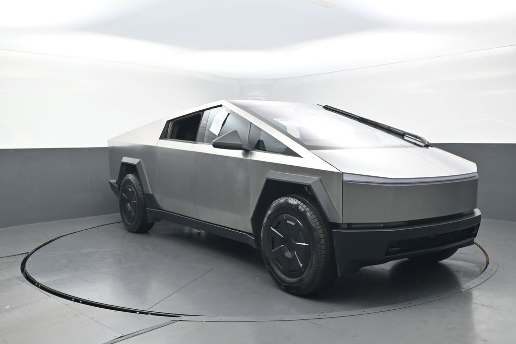 Used 2024 Tesla Cybertruck AWD Crew Cab image 2