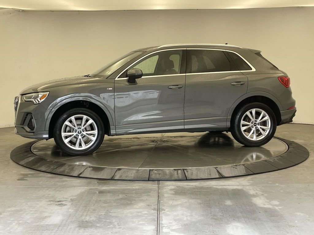 Used 2021 Audi Q3 2.0T Premium Plus image 2