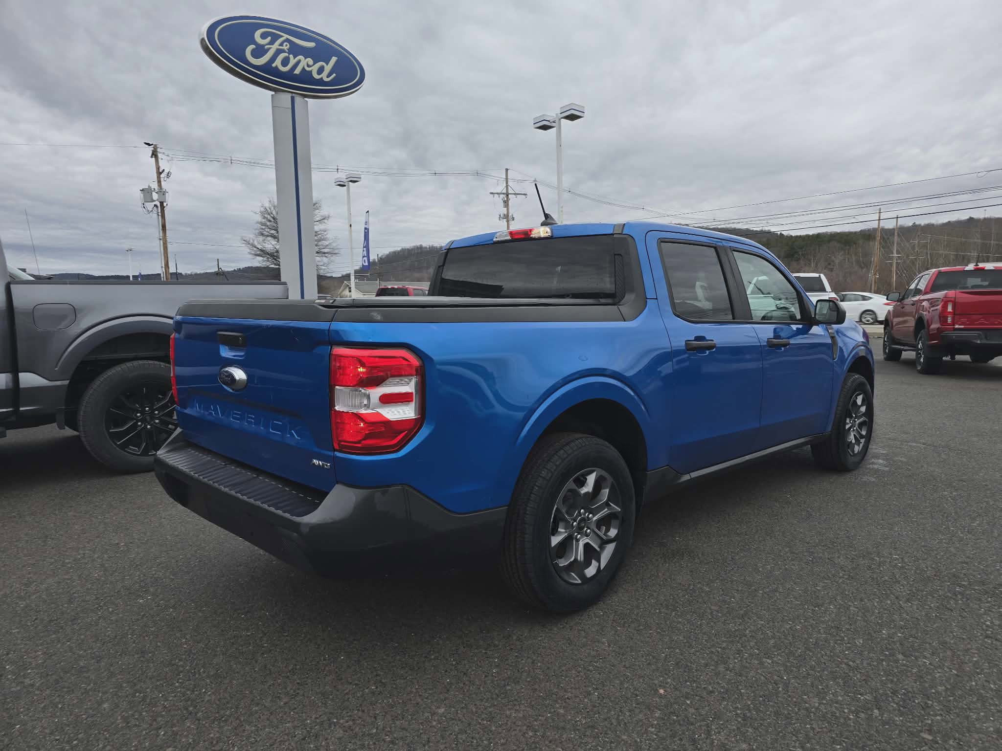 Used 2022 Ford Maverick XLT w/ Equipment Group 300A Standard video 3