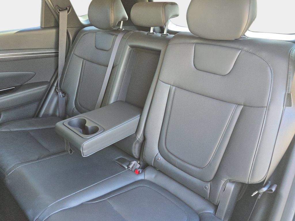 Used 2024 Hyundai Tucson Limited AWD/4WD image 17