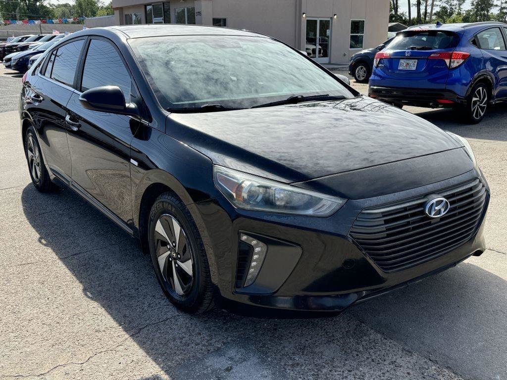 Used 2018 Hyundai Ioniq SEL FWD image 3