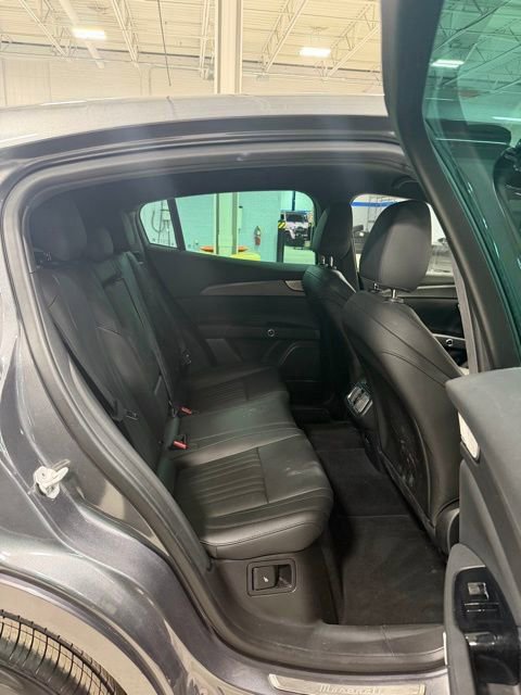 Used 2023 Maserati Grecale GT image 23