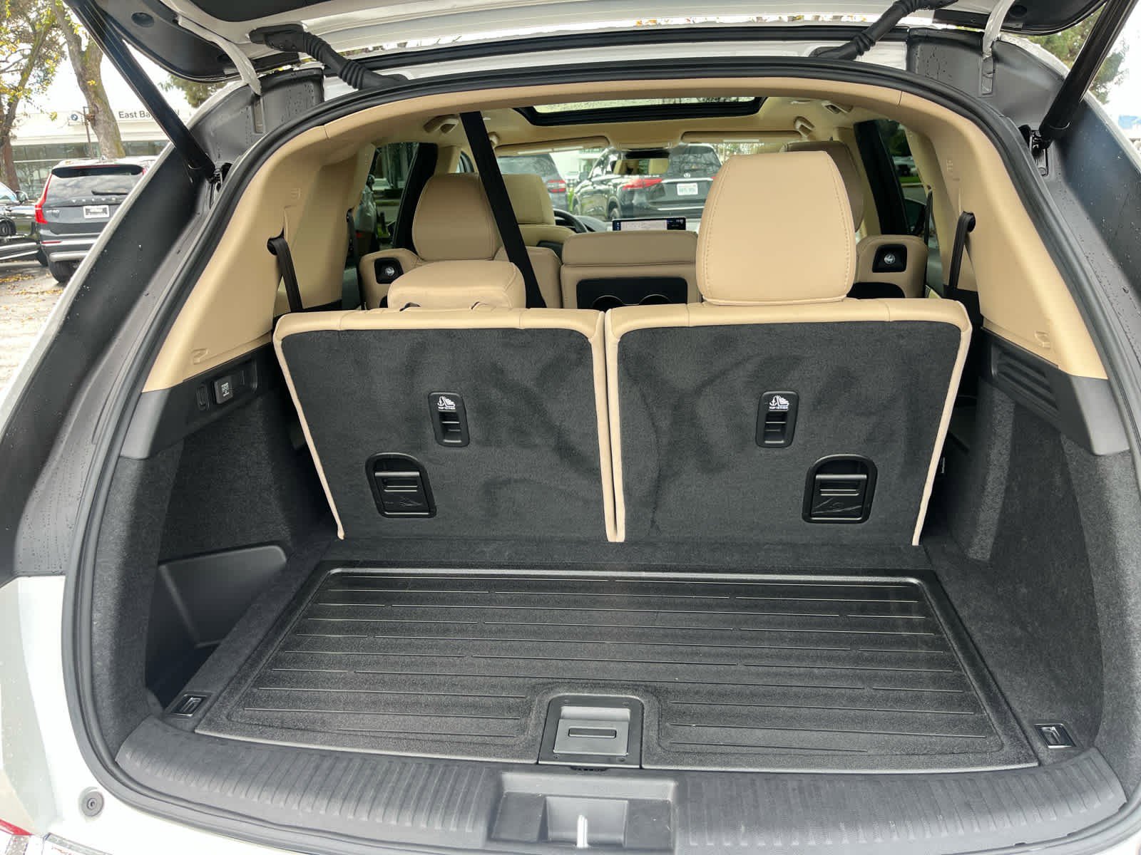 Used 2025 Acura MDX FWD image 24