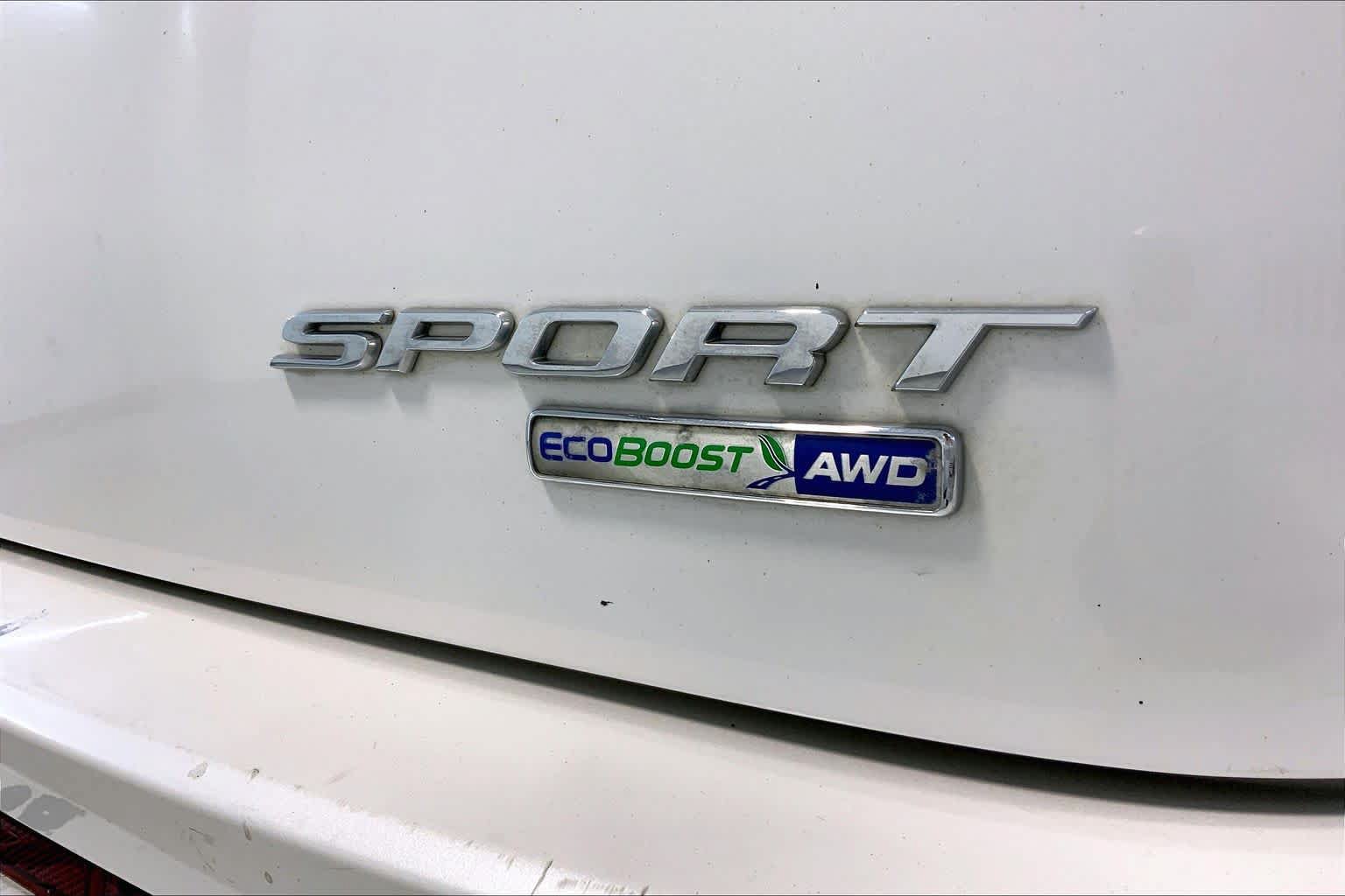Used 2016 Ford Edge Sport w/ Equipment Group 401A AWD/4WD image 9