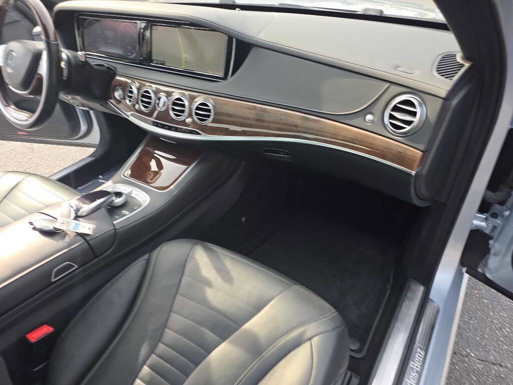 Used 2016 Mercedes-Benz S 550 S 550 4MATIC AWD 4dr Sedan image 26