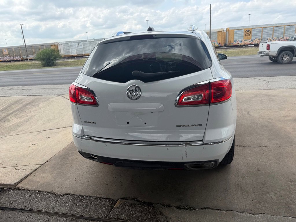Used 2017 Buick Enclave Leather FWD image 17