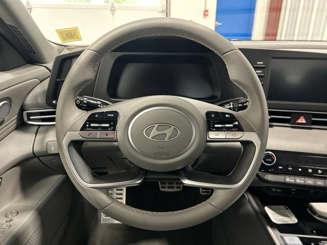 Used 2026 Hyundai Elantra Sport FWD image 14