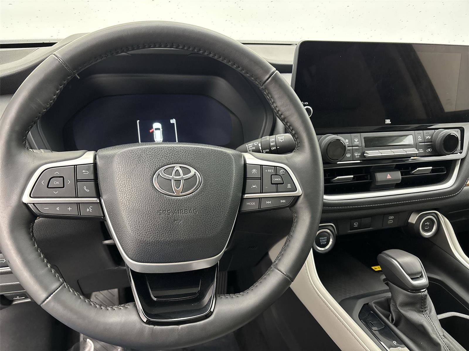 Used 2024 Toyota Grand Highlander Limited image 22