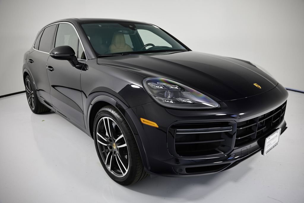 Certified 2022 Porsche Cayenne Turbo AWD/4WD image 9