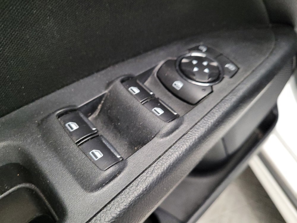 Used 2018 Ford Fusion SE w/ Fusion SE Technology Package FWD image 27