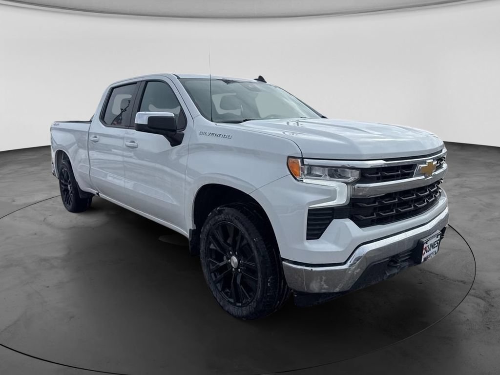 Used 2025 Chevrolet Silverado 1500 LT w/ Work Truck Package AWD/4WD image 4