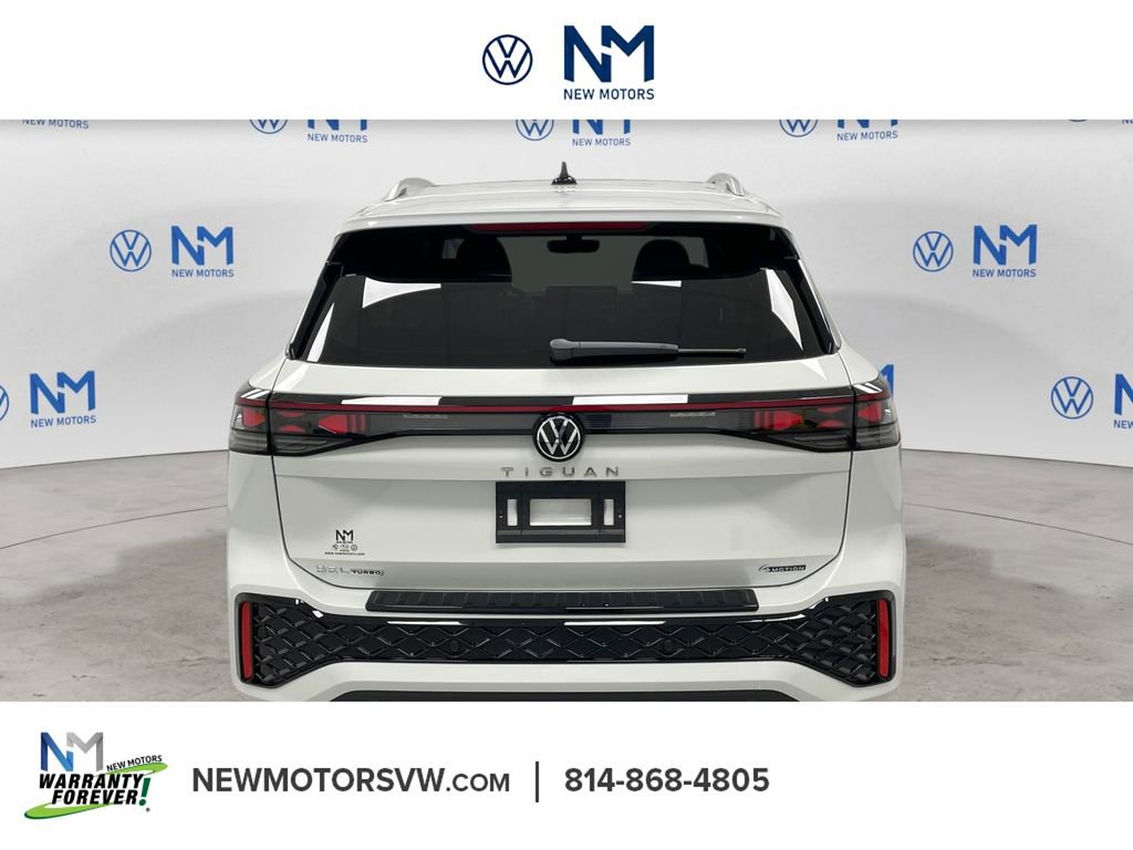 New 2026 Volkswagen Tiguan SEL R-Line image 3