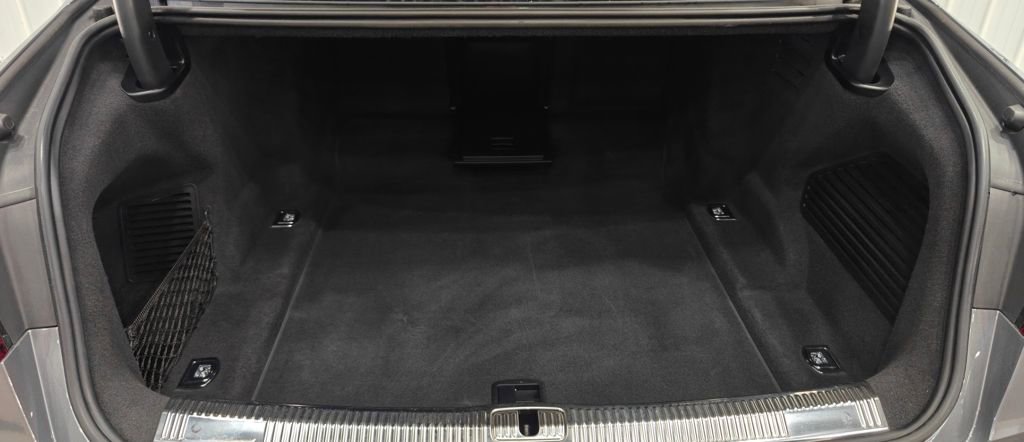 Used 2021 Audi A8 L 3.0T w/ Executive Plus Package image 36