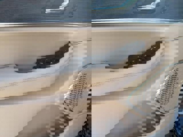 New 2026 Jeep Grand Cherokee Limited w/ Luxury Tech Group II image 35