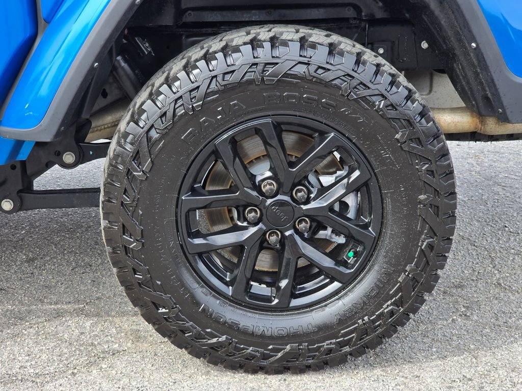 Used 2023 Jeep Gladiator Sport image 21