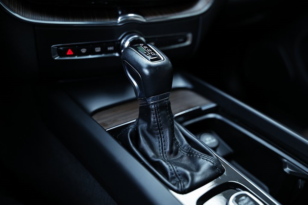 Used 2021 Volvo XC60 T5 Inscription w/ Protection Package Premier image 41