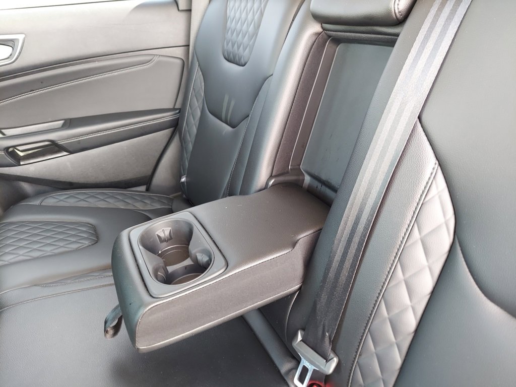 Certified 2024 Ford Edge Titanium image 33