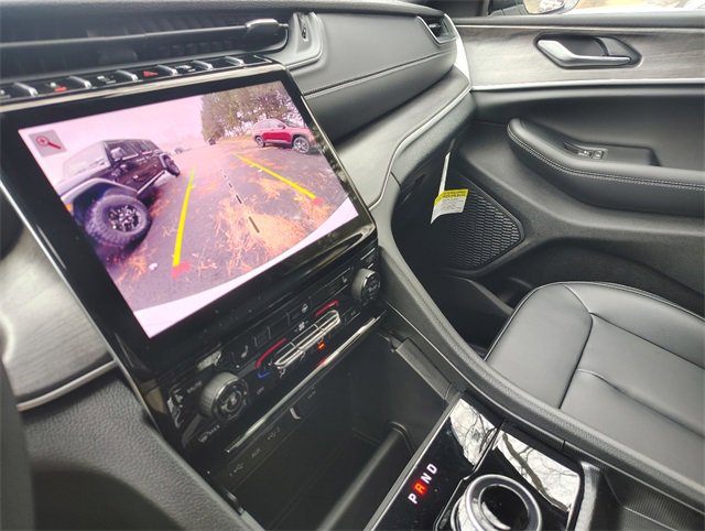 New 2025 Jeep Grand Cherokee Limited w/ Trailer Tow Package image 28