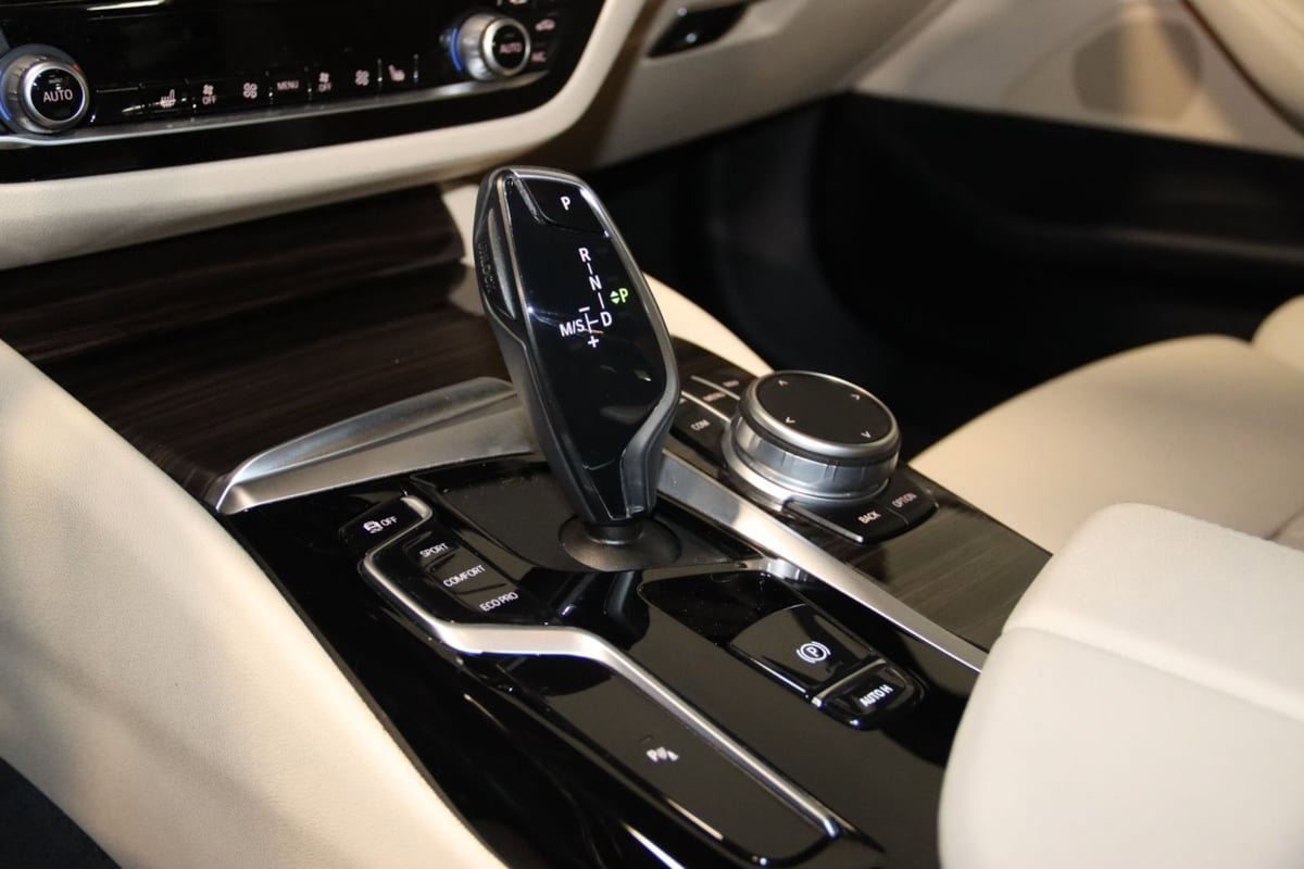 Used 2021 BMW 530i xDrive w/ Convenience Package AWD/4WD image 44