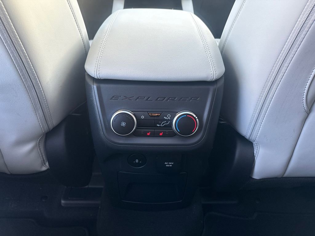 New 2026 Ford Explorer Platinum w/ LUX Leather Package image 29