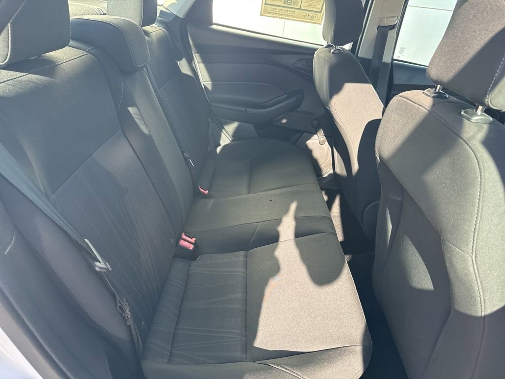 Used 2015 Ford Focus S image 25