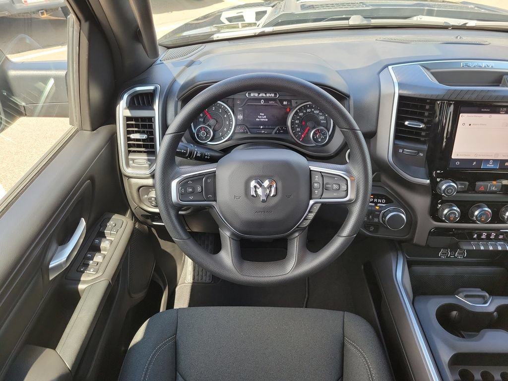 New 2026 RAM 1500 Express AWD/4WD image 8