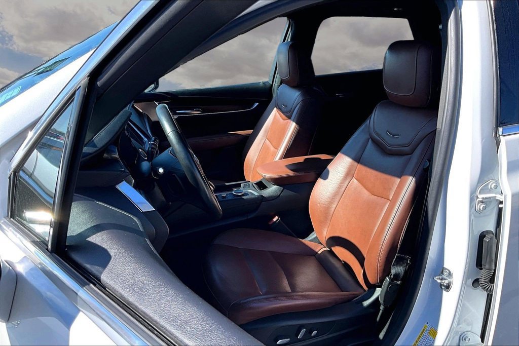 Certified 2022 Cadillac XT5 Premium Luxury FWD image 20