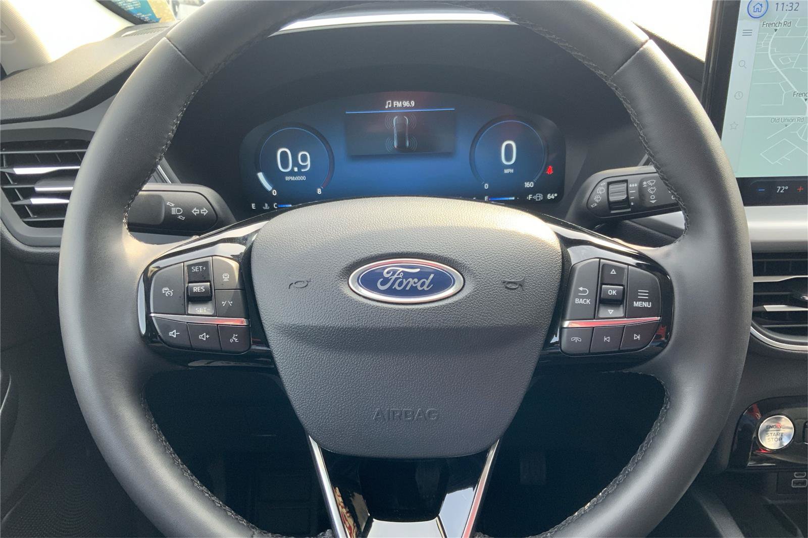 Used 2025 Ford Escape Platinum AWD/4WD image 16