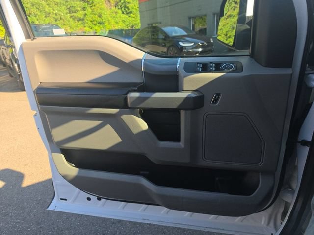 Used 2016 Ford F150 XLT w/ Equipment Group 302A Luxury AWD/4WD image 19