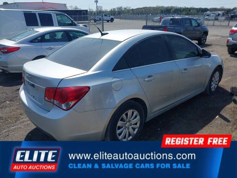 Used 2012 Chevrolet Cruze LS w/ Connectivity Package image 7