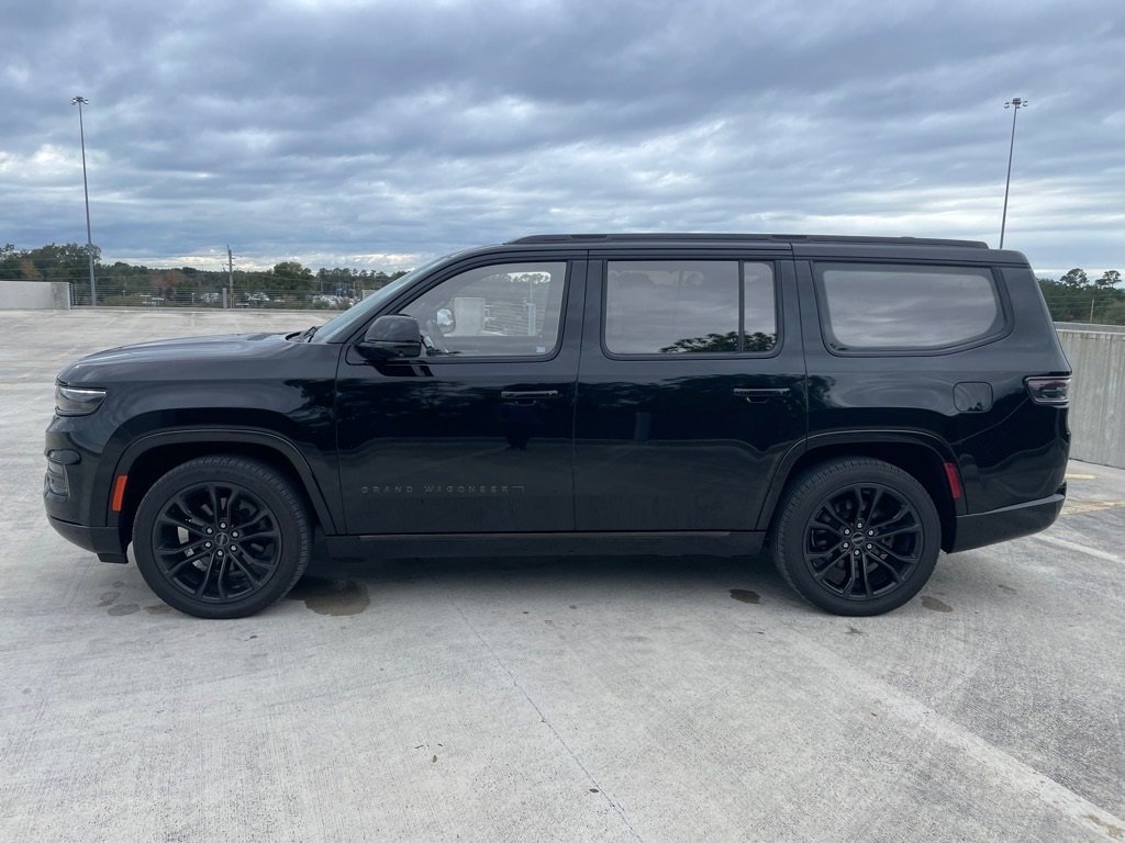 Used 2022 Jeep Grand Wagoneer Series II image 4