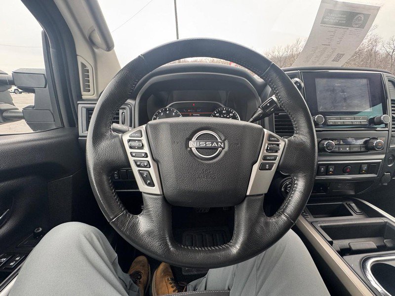Used 2024 Nissan Titan SV w/ SV Convenience Package image 15