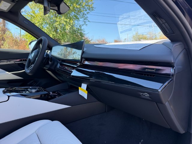 New 2027 BMW 540i xDrive w/ M Sport Package AWD/4WD image 18
