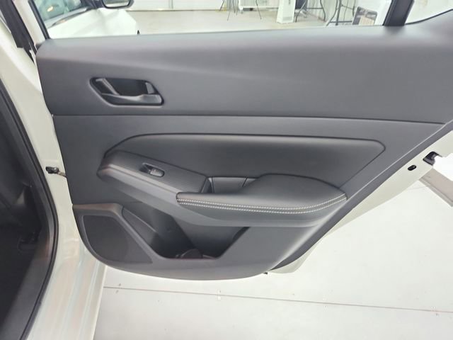 Used 2025 Nissan Altima 2.5 SV image 34