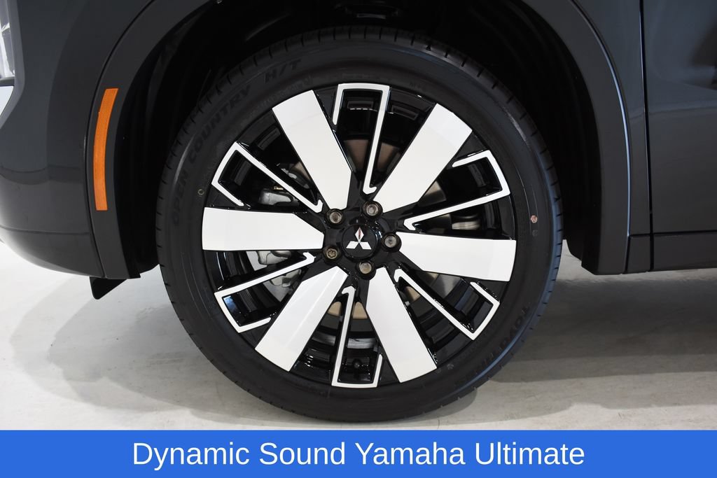 New 2025 Mitsubishi Outlander AWD image 6