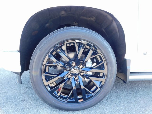 New 2026 Chevrolet Silverado 1500 High Country image 15